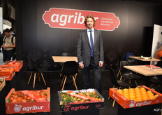 Marcel de Koning, del departamento comercial de Agribur, arrancando con la campaña de cítricos.