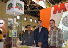 Adeac es especialista en aguacates. A la izquierda, José Rodolfo Figueroa Espinoza, Orlando Velencia Andrade y Víctor Figueroa.