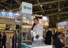 Planeta Verde produce aguacates, bananas, mangos y papayas. Sebastián Marmogo vive actualmente en Róterdam, Países Bajos, y trabaja en la oficina de United Producers of Michoacán.