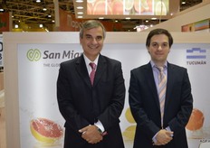 El especialista en cítricos San Miguel, de Argentina. Fernando Negroni y Walter Ojeda.