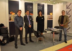 Interko, especialista en sistemas de maduración de bananas. De izquierda a derecha: Andréi, Chris Maat, Anna y Alexander.