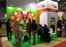 Tatsiana Lysenka y Olena Gorleva, de Fruit Queen.