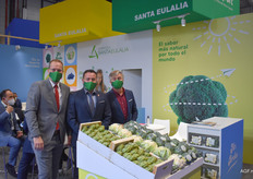 Thomas Bos, de Thomasol volvió a estar presente en el Pabellón de Murcia, aquí con Francisco Mula y Pedro García de Santa Eulalia.