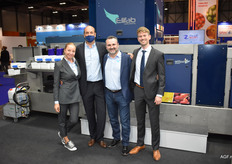 Tatiana Morozova, Ed Westerweele, Fabricio Santos y Mitchell Bakker de Elifab / Ellips