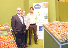 Sres. José G. García Rodríguez y Alejandro Cumplido Bonny de Bonny y la Sra. Inma Hernández de Tomates Isleños, S.L. (Bonny)