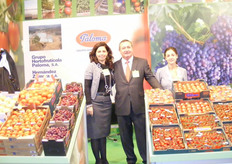 Sra. Asunción Hernández Romero y el Sr. José Hernández Navarro del Grupo Hortofrutícola Paloma