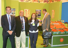 Marco Slobbe (izquierda) con sus colegas