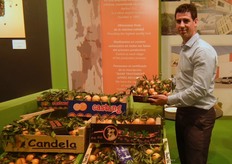 José de Agribur, prmocionando sus clementinas valencianas.