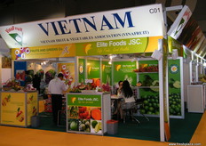 En el estand de Vietnam estuvieron presentes exportadores de fruta de dragón y pomelo.