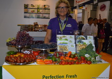 Hermosa gama de uvas de Sun World en el estand de Perfection Fresh.