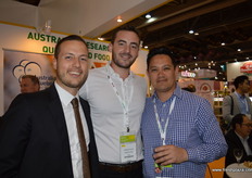 Florian, de Rizzi Group Italy; Alexander Feulner, de AgricolliBio, y Paul Gapes, de Pacific Data Systems.