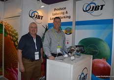 Michael Jones, de Griffiths, Australia, y John Siddle, de JBT.