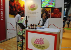 Luciana Valcarcel Cosio from Sacramento Grapes, Perú.