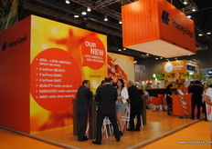 Hapag-Lloyd ha puesto en funcionamiento una nueva unidad de negocio, servicios directos entre Asia y Latinoamérica.