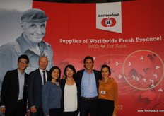 El equipo de Aartsenfruit, que es una compañía neerlandesa con oficina en Hong Kong.