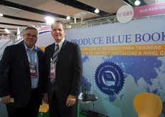 Blue Book Services - Carlos y Frank Sanchez.