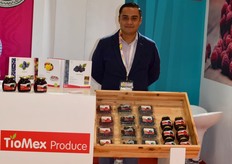 Eduardo Campos Mora, gerente de TioMex, productora y exportadora de varias frutas mexicanas frescas y procesadas.