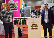 La casa del Aguacate también estuvo presente en la feria, Hugo Guerrero y Alejandro Iván Larios fueron los voceros durante el evento.