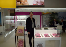 Carmen Chacón, en el stand de la cooperativa manchega San Isidro El Santo