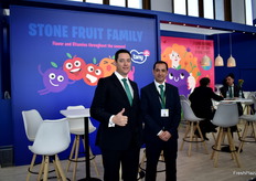 José María y Atanasio Naranjo, en el stand de Tanny Nature.