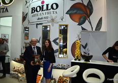 José Vercher y Carla Vercher, en el stand de Bollo.