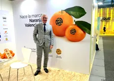 José Enrique Sanz, gerente de la IGP Cítricos Valencianos, presentando la nueva marca Naranja Valenciana.