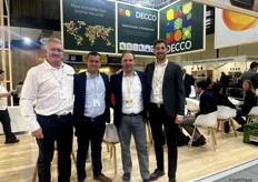 André, Ofir, Julien y Jaume en el stand de Decco, empresa internacional experta en soluciones postcosecha.