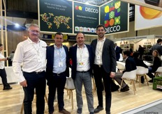 André, Ofir, Julien y Jaume en el stand de Decco, empresa internacional experta en soluciones postcosecha.