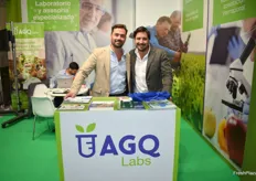 José Enrique Morillas y Pablo Tornos en el stand de AGQ Labs.