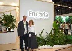 Carlos Echeveste, de Frutaria, con Aurélie Ferrieux, de Agro Selections Fruits (ASF).