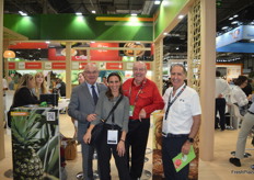 En el stand de Essential Costa Rica visitamos a D. Abel Chaves, presidente de CANAPEP, a quien acompañaron Mariela González, el Dr. Arturo Salazar y D. Carlos González