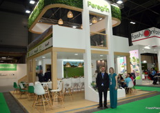 Pablo Moreno y Clara Vieira, en el stand de Peregrin