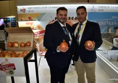 Luis Fernando Rubio, director de PROCECAM (Asociación de Productores de Cebolla de Castilla-La Mancha) y David Sáez, gerente de Productos Agrícolas SL.