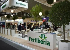 Stand de Fertiberia, el mayor fabricante de fertilizantes de España.