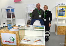 Ginés González, gerente de Hortisol, junto a Lijana Ziminaite, del departamento comercial.