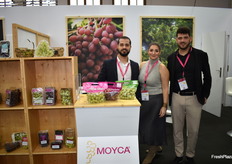 David Mora, Carmen Caballero y Juanjo Ibarra, en el stand de MOYCA.