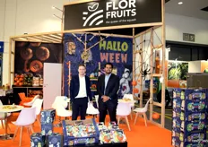 Vicent Bataller y Yanni Arias, en el stand de Flor Fruits, que llevó a Berlín su amplia oferta de calabazas
