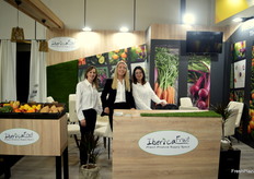 Cecilia Pinero, Nalinn Larsson y Alba Rosillo, de Ibérica Fruit