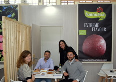 Reuniones en el stand de Fuensana Bio