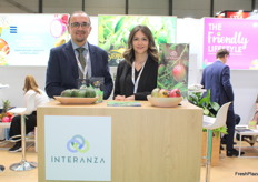 Santiago Pinto (director) y Denisse Alarcón (CEO), de la empresa Interanza, exportadores de paltas y mangos de Ecuador.