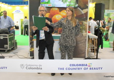 El embajador de Colombia en España, Eduardo Ávila Navarrete, presente en la inauguración del stand de Colombia en Fruit Attraction.