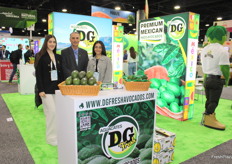 Grupo de DG Fresh Avocados de México representados por: Irlanda González, Jorge Hernández y Carolina González.