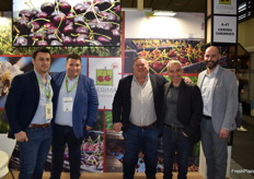 Equipo de Cerima Cherries, productores y comercializadores de cereza.