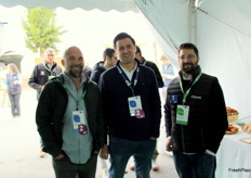 Antonio Soto y Domingo Aroz Farena, de Arofa, junto a Santiago Ibáñez, de Planasa