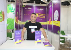 Lliadis Moisis de la empresa Elíta en el pabellón de Grecia.