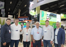 Exportadores, distribuidores, transportistas, unidos en esta feria como Miguel Comas de San Clemente de Chile, Nelson y Wagner de Primalta y Ricardo Cipriani de Lócuston