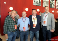 Francisco Sabio, junto a Paco García, de Saborum, José Antonio Raya, de Exportaciones Ecoverde y Javier García, de Rijk Zwaan