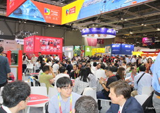 En el stand de Frutas de Chile estaban muy ocupado desde el 1er día de la feria.