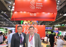 Gabriel Amaro presidente de AGAP y José Luis Gereda, presidente de Progranada Perú.​