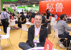 Andrés Jochamowitz gerente general de PROAGRO, presente en el pabellón de Perú.